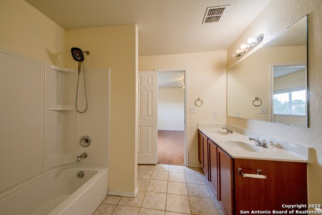 Image 21 of 25 For 11843 Silver Coins