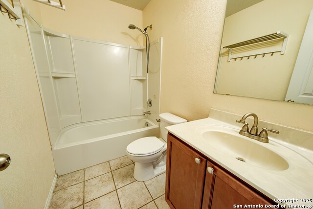 Image 9 of 25 For 11843 Silver Coins