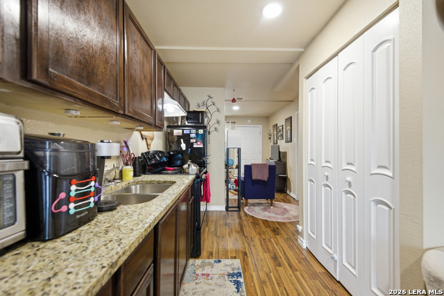 Image 11 of 27 For 1033 Rivas  