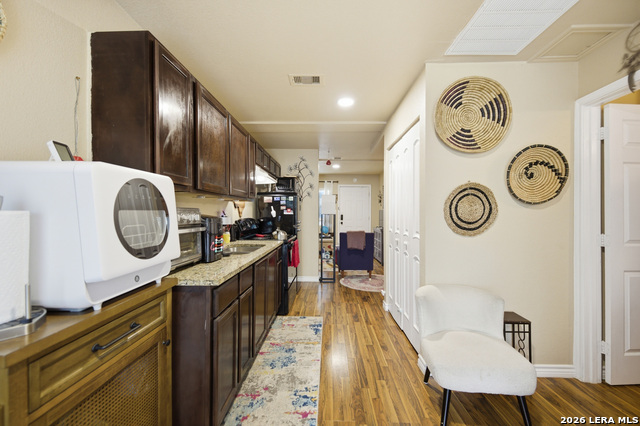 Image 12 of 27 For 1033 Rivas  