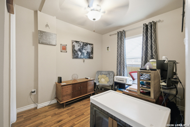 Image 14 of 27 For 1033 Rivas  