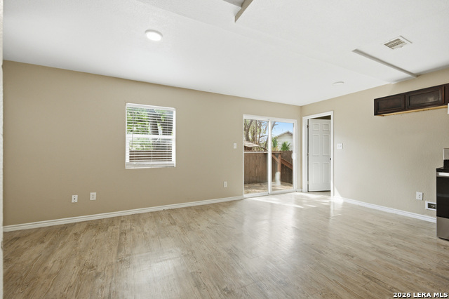 Image 19 of 27 For 1033 Rivas  