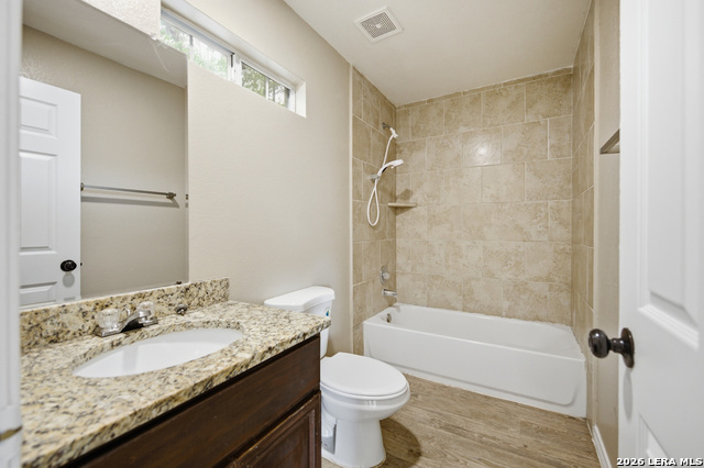 Image 20 of 27 For 1033 Rivas  