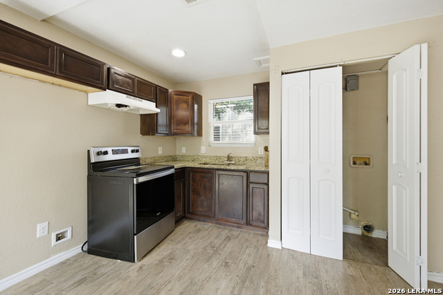 Image 21 of 27 For 1033 Rivas  