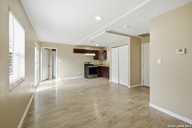 Image 24 of 27 For 1033 Rivas  