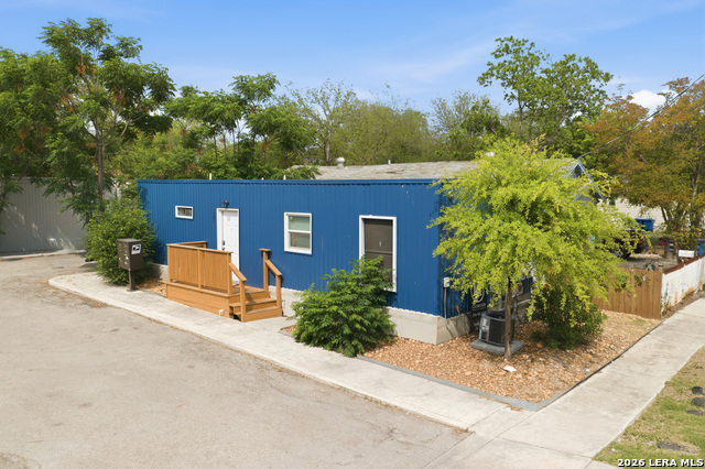 Image 3 of 27 For 1033 Rivas  