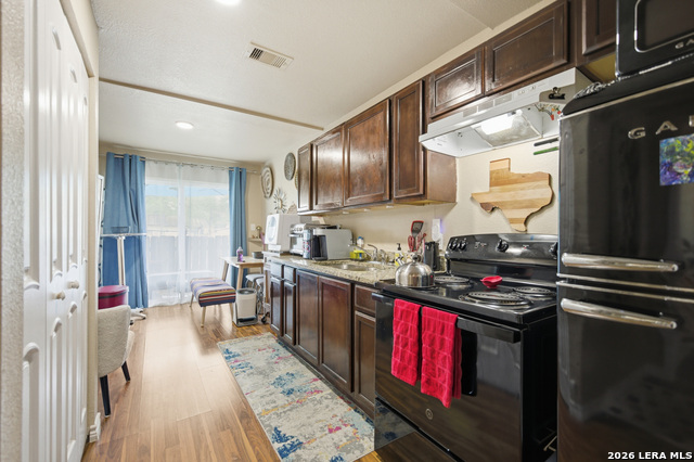 Image 9 of 27 For 1033 Rivas  