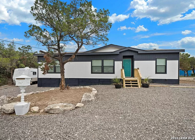 Details for 6739 Whartons Dock, Bandera, TX 78003
