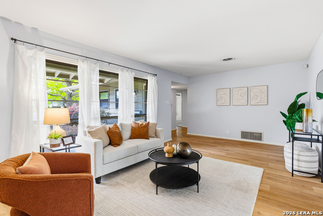 Image 4 of 17 For 139 Verdant St