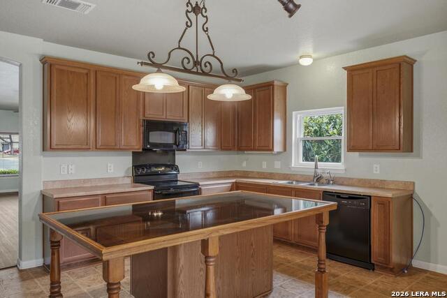 Image 10 of 33 For 2102 Red Rock Crossing