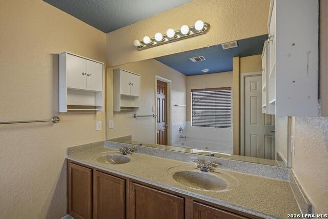 Image 24 of 33 For 2102 Red Rock Crossing