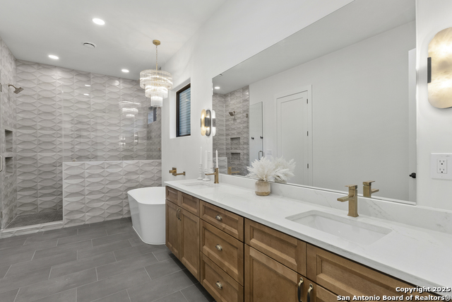 Image 22 of 35 For 434 College Blvd