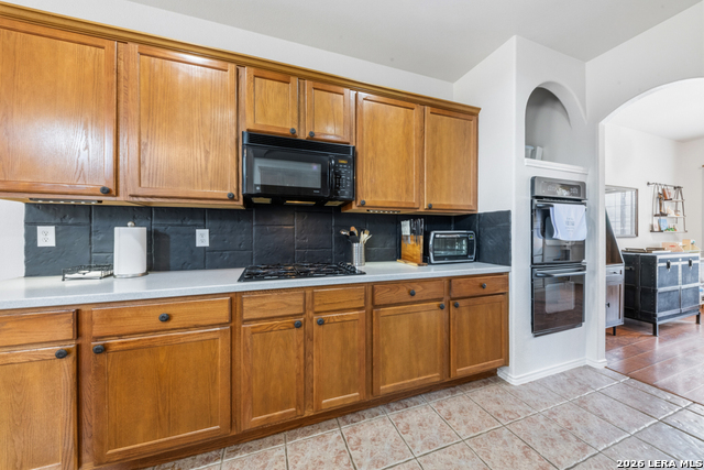 Image 18 of 47 For 1788 Oakmont Cir