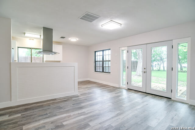 Image 3 of 24 For 1225 Coll W