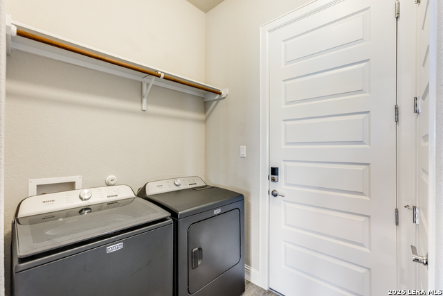 Listing photo id 15 for 17125 Casanova