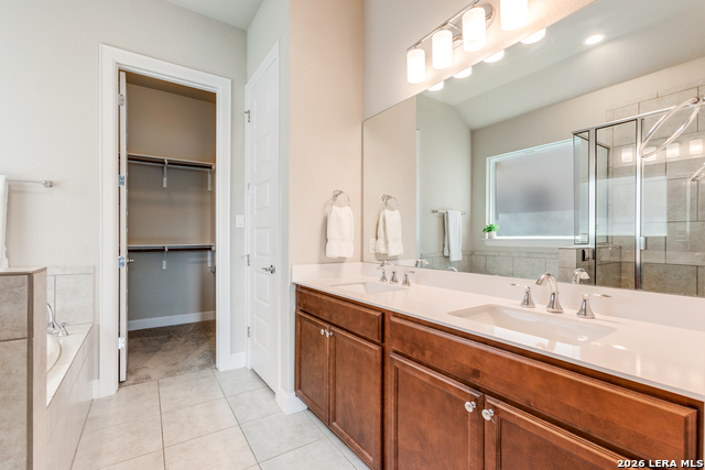 Listing photo id 27 for 17125 Casanova