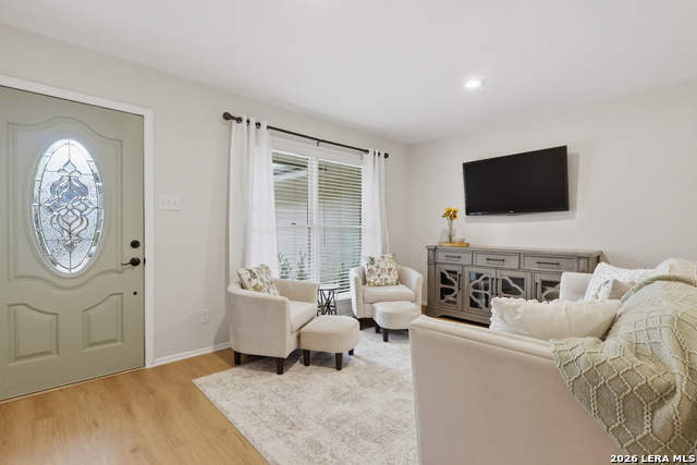 Image 3 of 25 For 10635 Janet Lee Dr