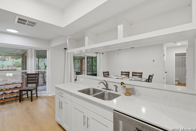 Image 9 of 25 For 10635 Janet Lee Dr