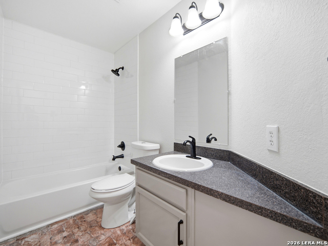 Image 22 of 29 For 8606 Still Moon