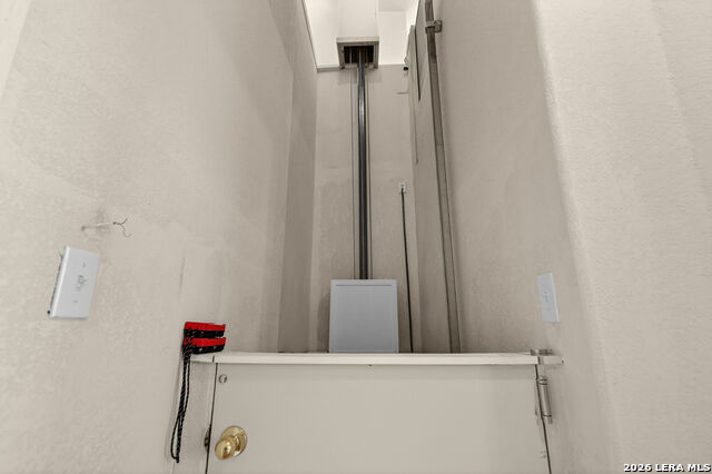 Image 24 of 48 For 21007 La Pena