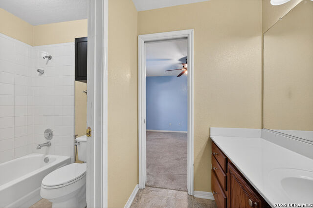 Image 37 of 48 For 21007 La Pena