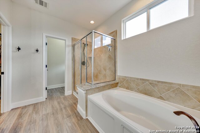 Listing photo id 26 for 23902 Alpine Ldg