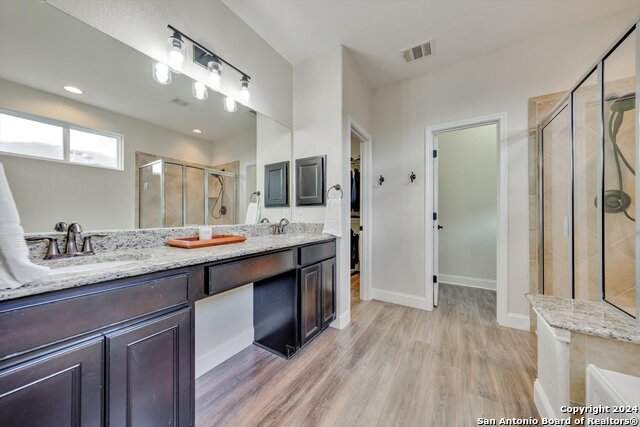 Listing photo id 27 for 23902 Alpine Ldg