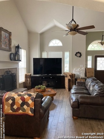 Image 7 of 7 For 2314 Cardigan Hl