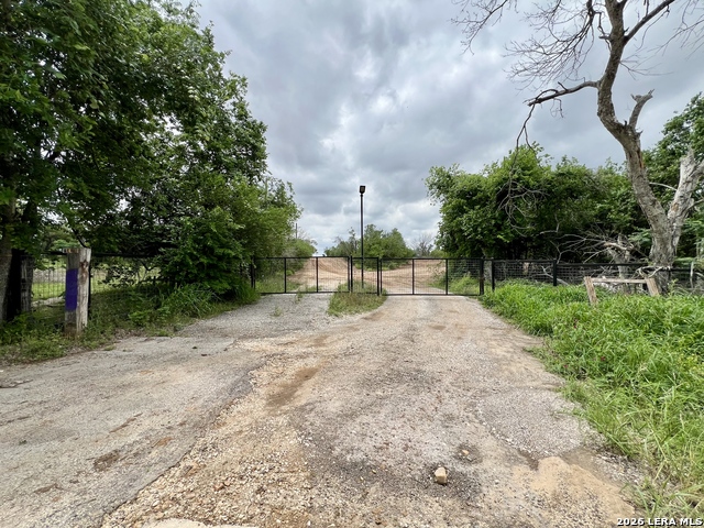 Image 12 of 27 For 1436 Fm 2537