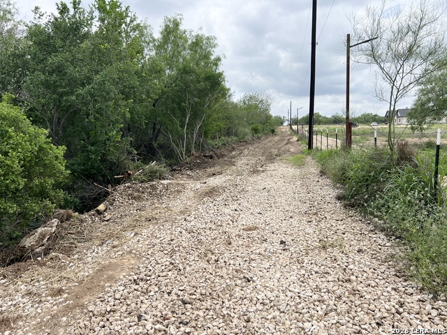 Image 21 of 27 For 1436 Fm 2537