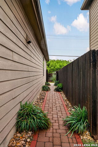 Image 33 of 35 For 4615 Trevor Way