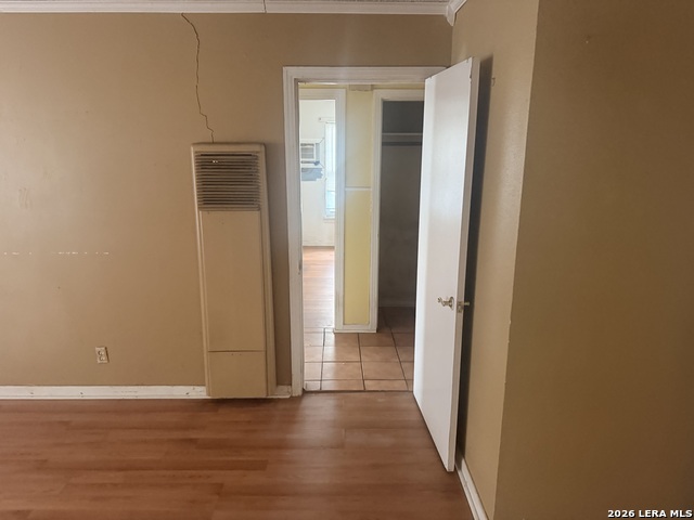 Image 3 of 23 For 470 Amber St E