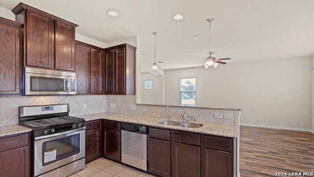 Image 10 of 37 For 6847 Fort Bnd