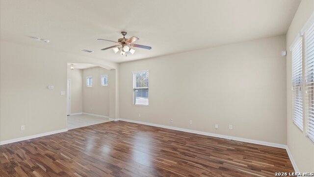 Image 12 of 37 For 6847 Fort Bnd