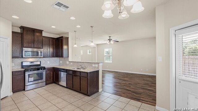 Image 13 of 37 For 6847 Fort Bnd