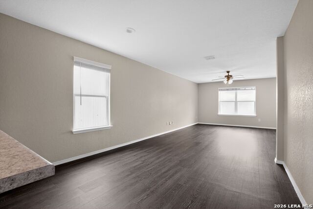 Image 5 of 29 For 7519 Twin Pine Ct