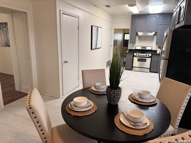 Image 10 of 21 For 1416 Trinity St N