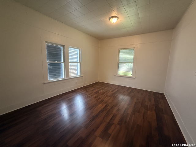 Image 11 of 21 For 1416 Trinity St N