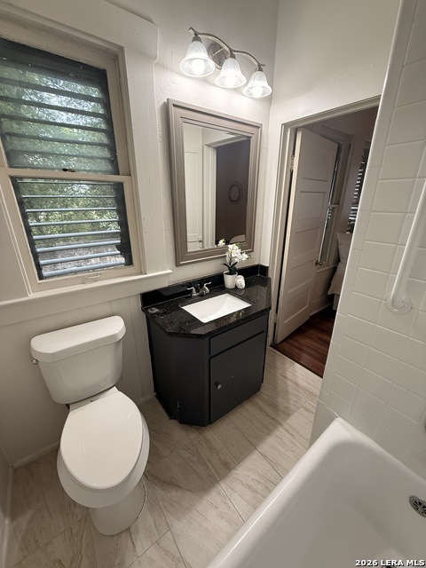 Image 13 of 21 For 1416 Trinity St N