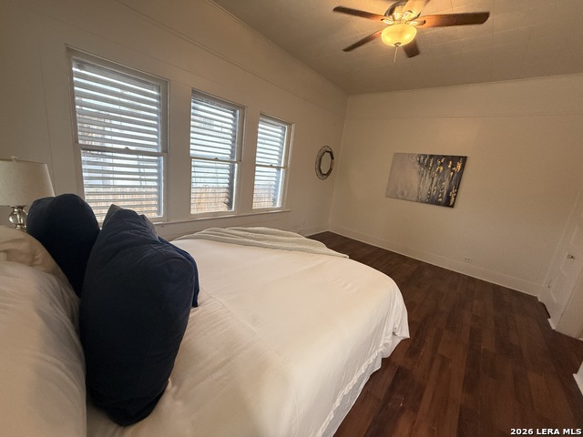 Image 14 of 21 For 1416 Trinity St N