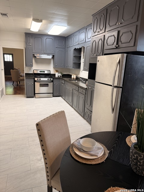 Image 17 of 21 For 1416 Trinity St N