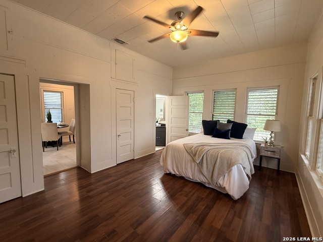 Image 6 of 21 For 1416 Trinity St N