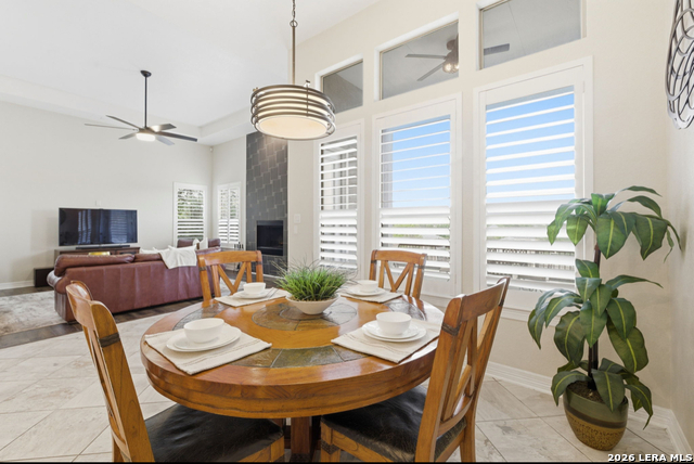 Image 18 of 41 For 25910 Trickling Rock