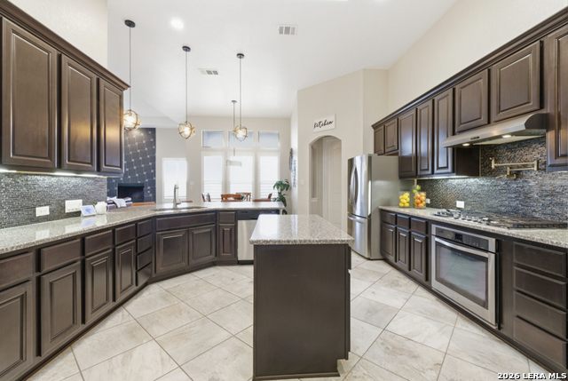 Image 22 of 41 For 25910 Trickling Rock