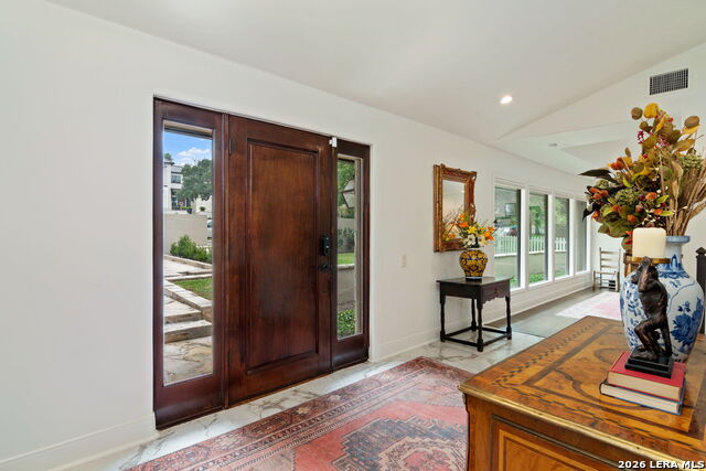 Image 22 of 48 For 340 Morningside Dr