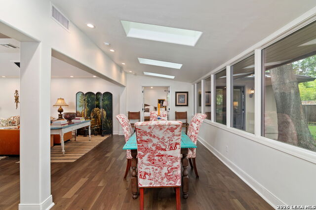 Image 27 of 48 For 340 Morningside Dr