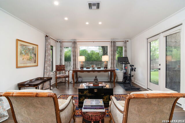 Image 36 of 48 For 340 Morningside Dr