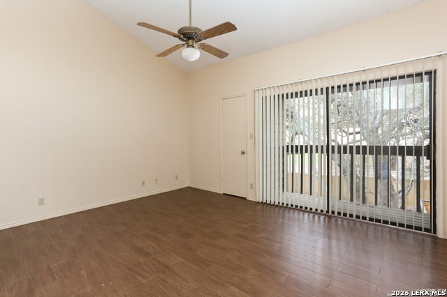 Image 11 of 14 For 11815 Vance Jackson  2404