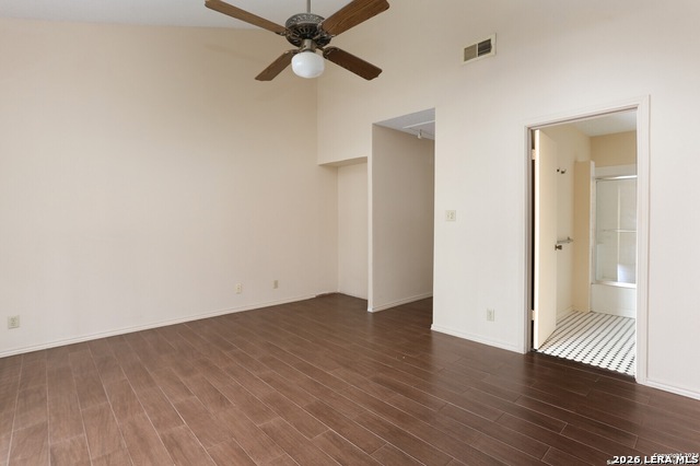 Image 12 of 14 For 11815 Vance Jackson  2404