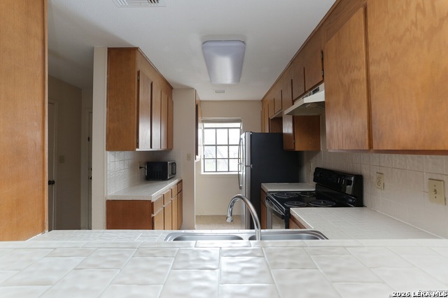 Image 6 of 14 For 11815 Vance Jackson  2404